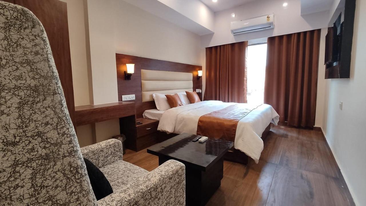 Hotel Blueark Lucknow Exterior photo