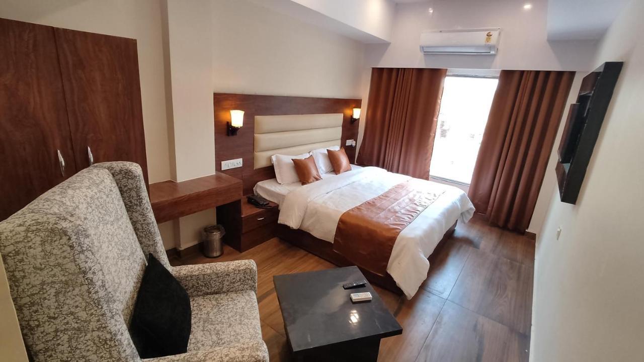 Hotel Blueark Lucknow Exterior photo