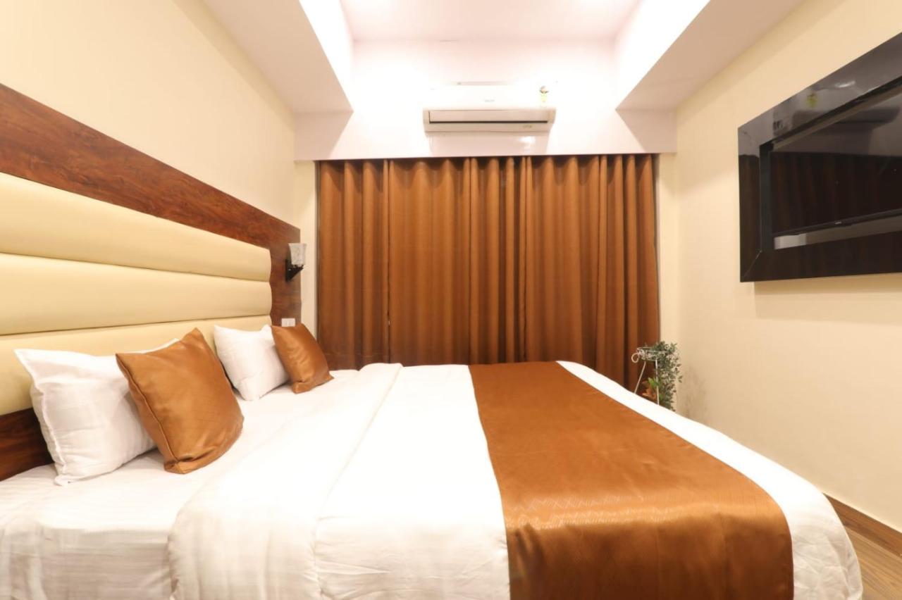 Hotel Blueark Lucknow Exterior photo